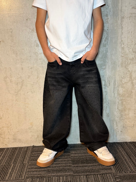 Baggy dark sheen