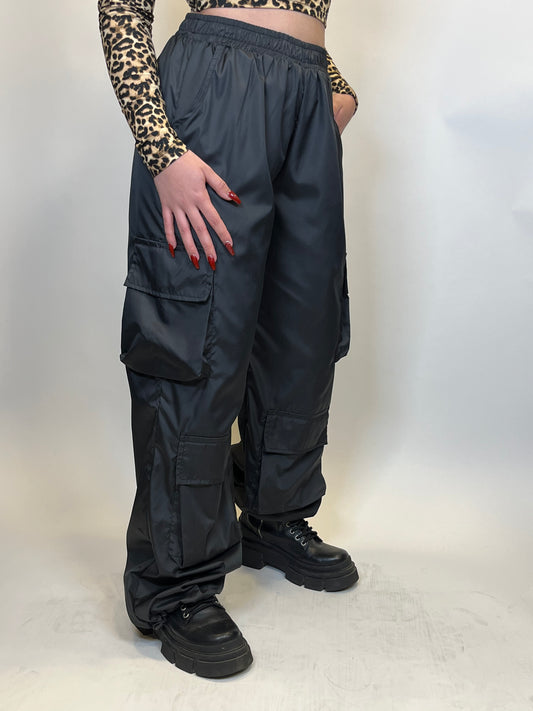 Parachute Black Classic